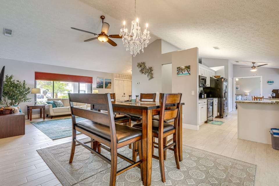 Private Pool & Yard: Family Home in Port St Lucie House in Port Saint Lucie