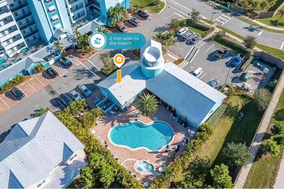 Property building, Day, Neighbourhood, Bird's eye view, Pool view, Street view, Swimming pool, Swimming pool, Location, Parking, sunbed
