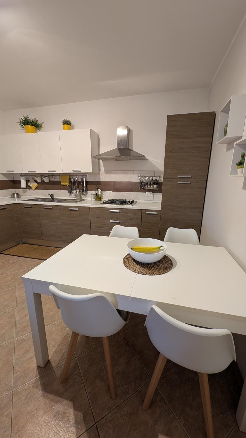 Kitchen or kitchenette, Dining area, Lunch