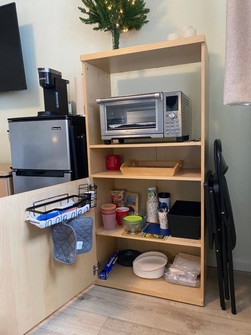Coffee/tea facilities, Kitchen or kitchenette, oven