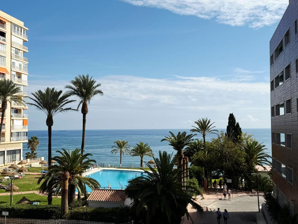 Off site, Day, Natural landscape, Pool view, Sea view, Swimming pool, sunbed, acessibility
