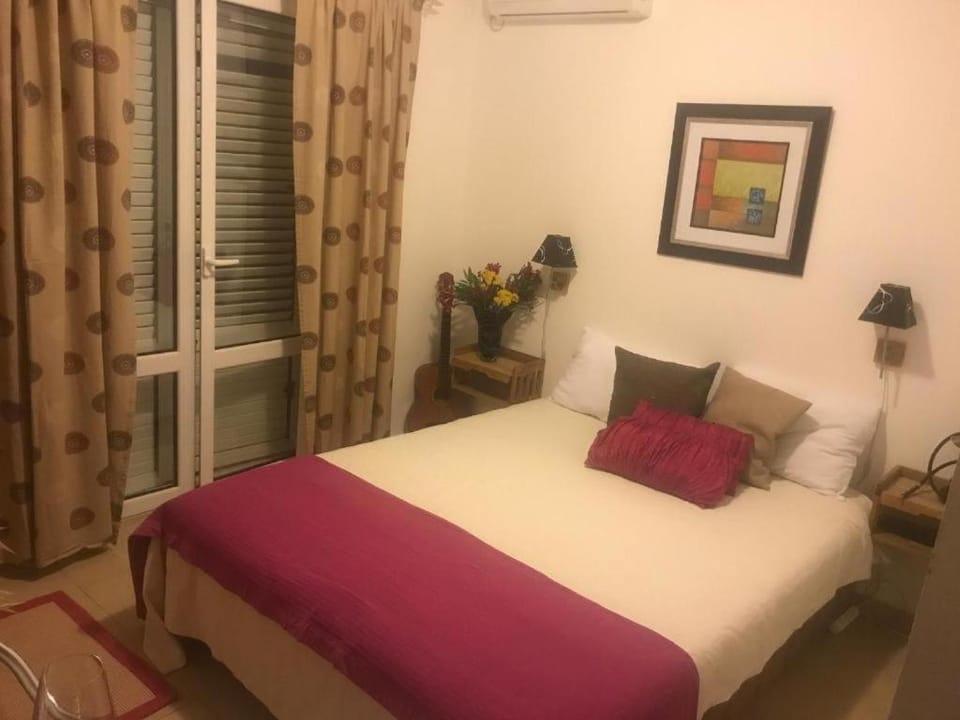 Bed, Photo of the whole room, Bedroom, air conditioner