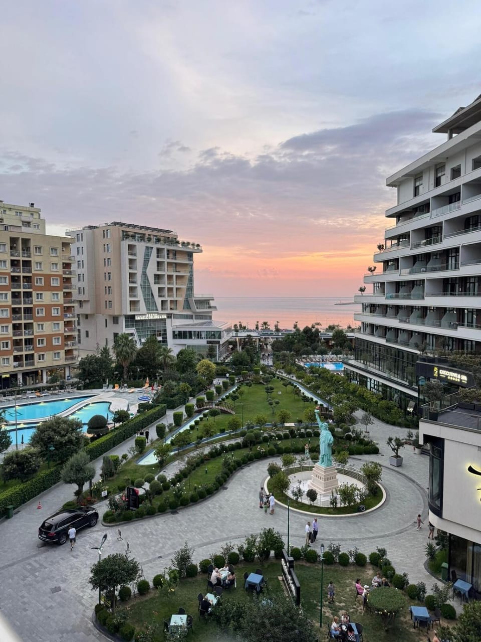 Day, Pool view, Sunrise