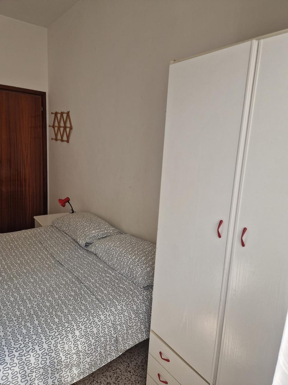 Bed, Photo of the whole room, Bedroom, wardrobe