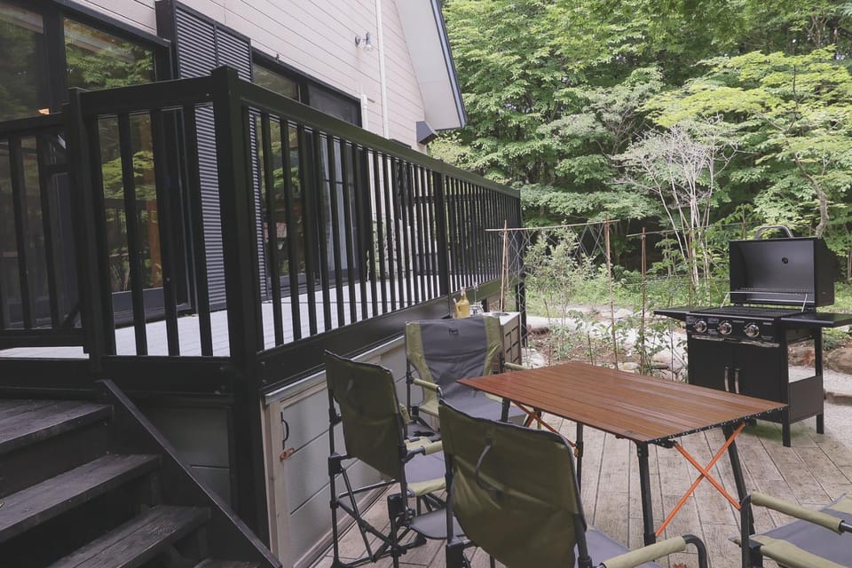 BBQ facilities, Balcony/Terrace, Dining area, Garden view