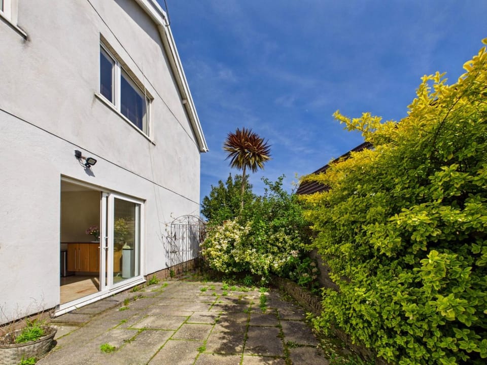 Luxury Seaview Escape - Mumbles Villa in Wales