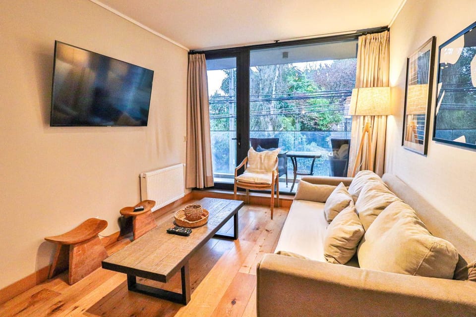 Communal lounge/ TV room, TV and multimedia