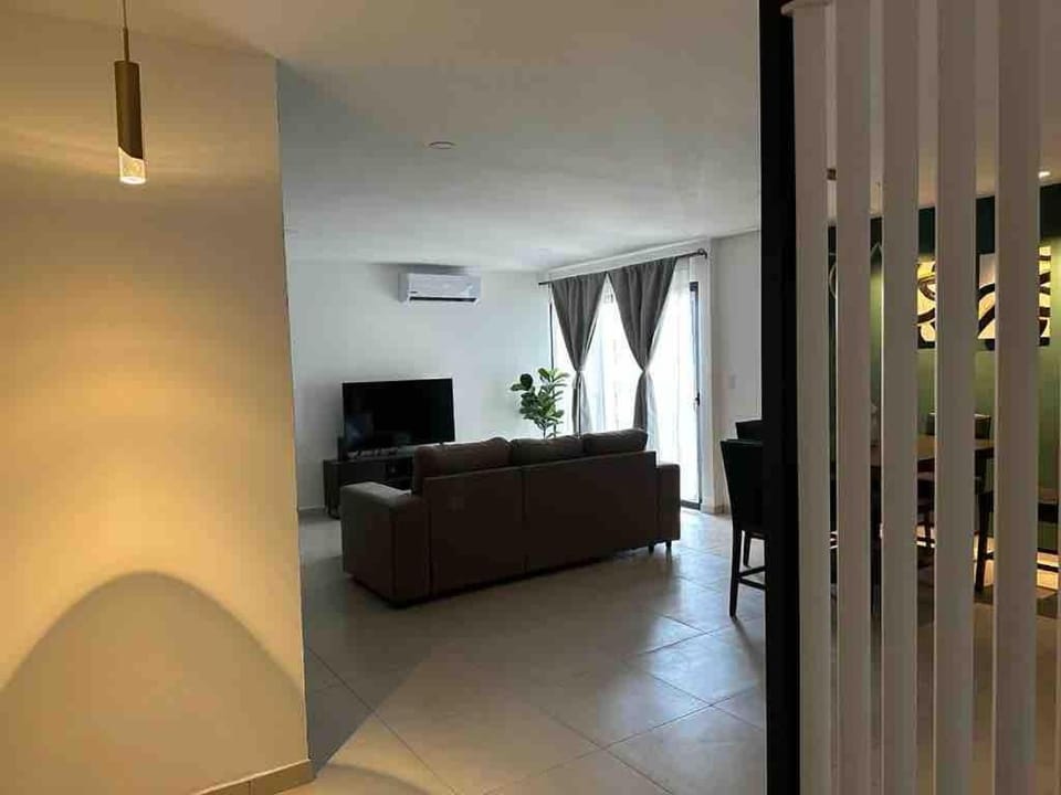 TV and multimedia, Seating area