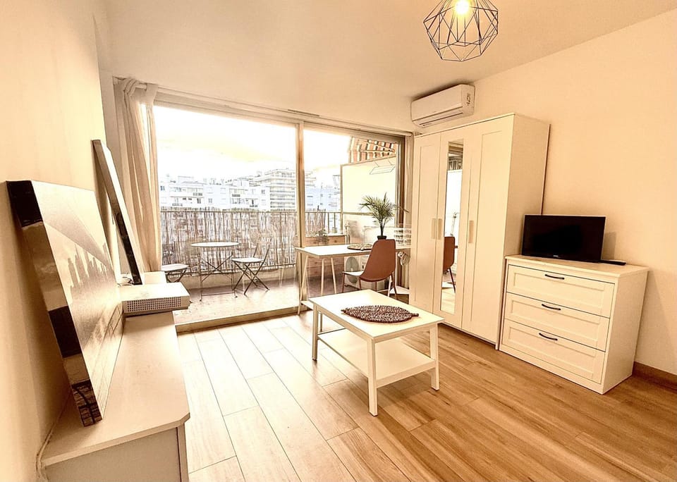 Studio cosy a juan les pins Apartment in Antibes