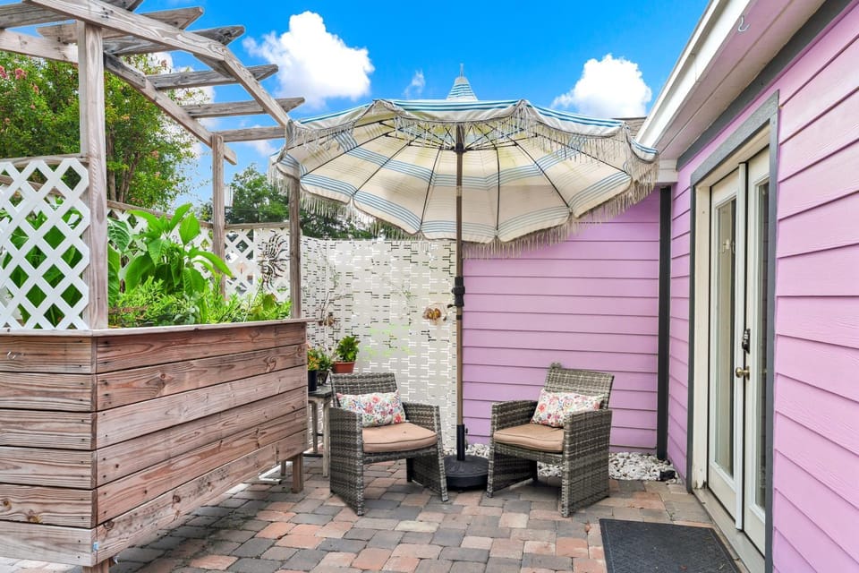 Cozy 2bd 2bth House Walk to Local Gems House in Orlando