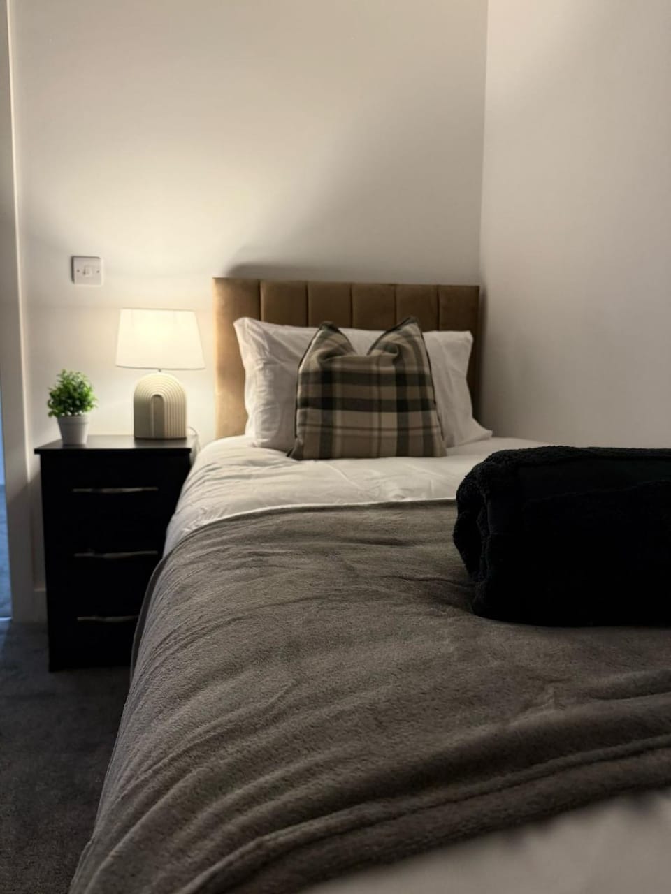 Comfortable and Modern Living house in St Helens Apartment in St Helens