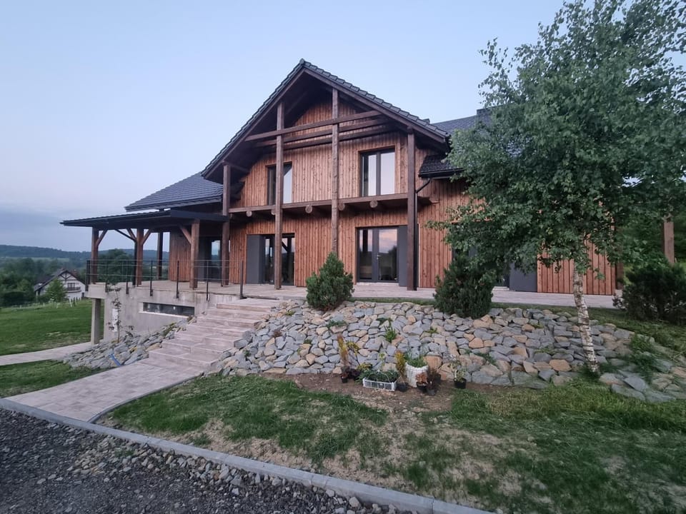 Property building, Day, Natural landscape, Garden