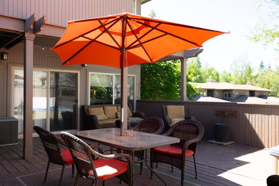 Hot Tub- Family-Friendly - 2BDR House in Bend
