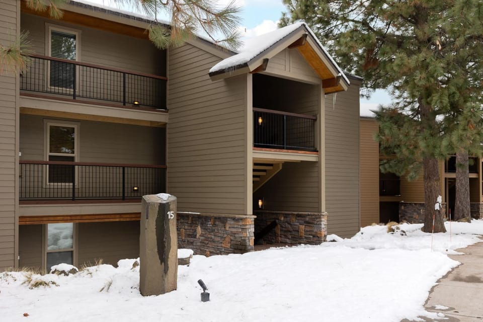 Cozy Cascade Retreat - For 4 House in Deschutes River Woods