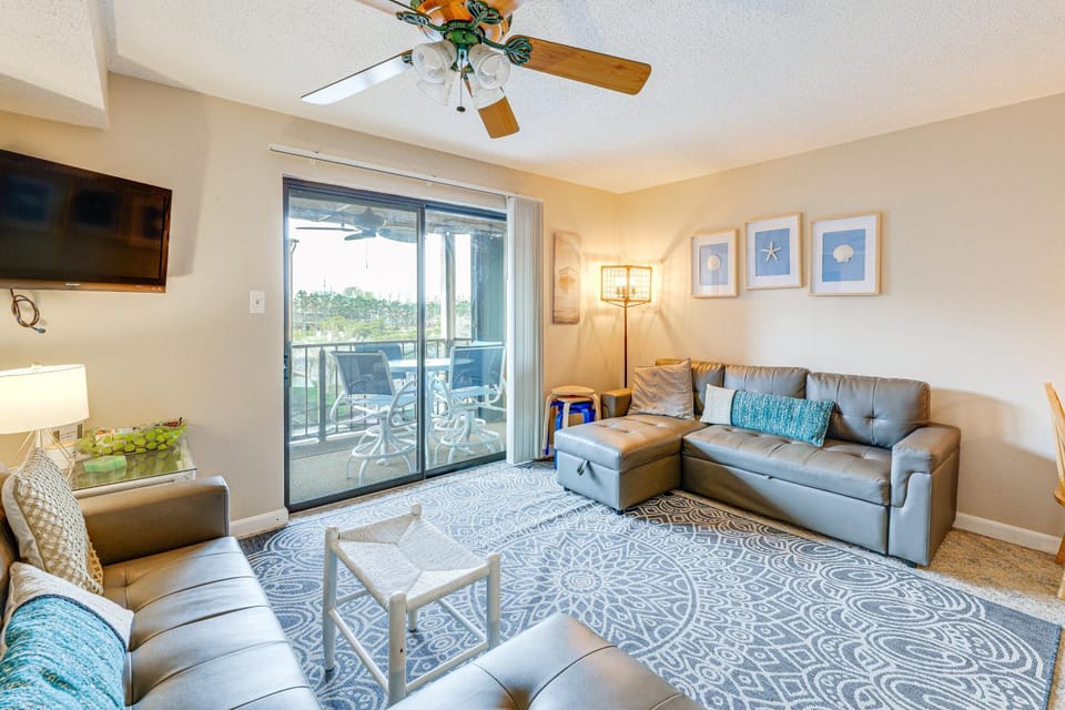 Steps to Beach: Condo w/ Pool in Ocean City! House in Ocean City