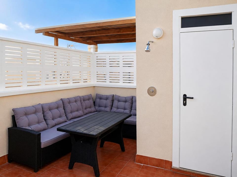 Patio, Day, View (from property/room), Balcony/Terrace, Living room, Seating area