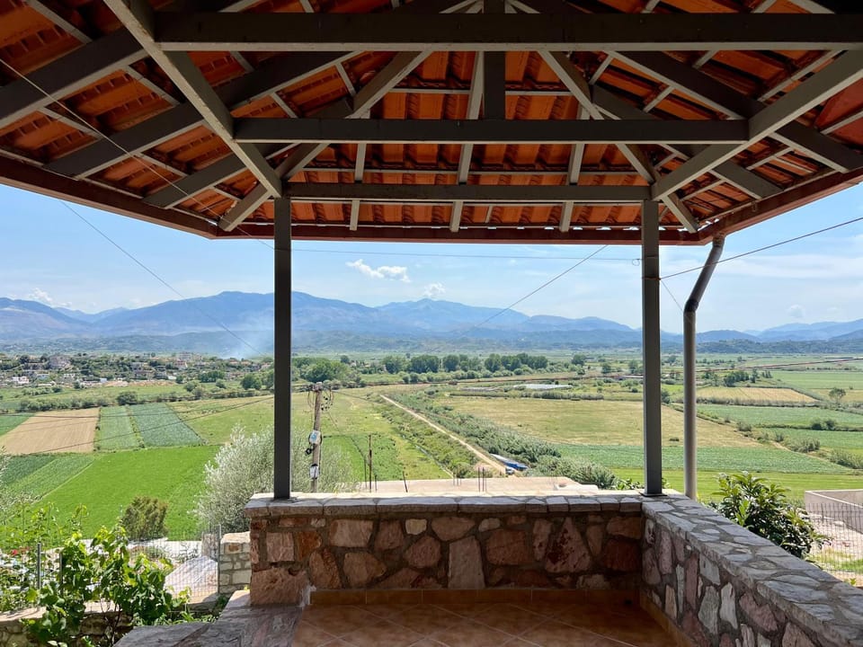 Nearby landmark, Natural landscape, Balcony/Terrace