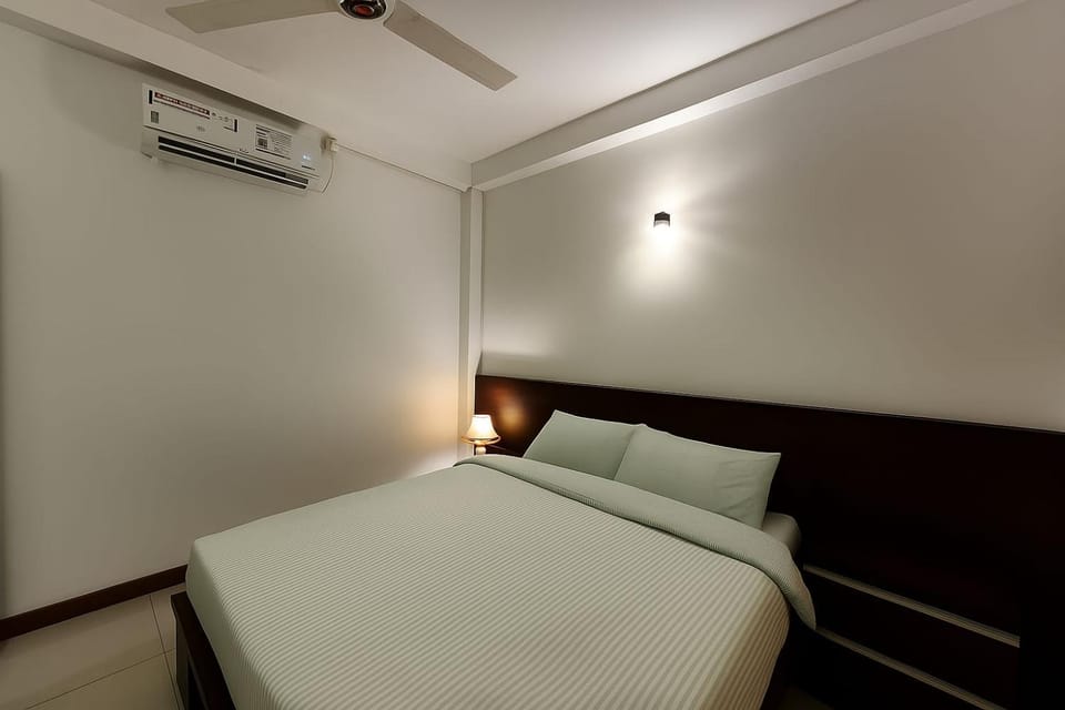 Bedroom, air conditioner