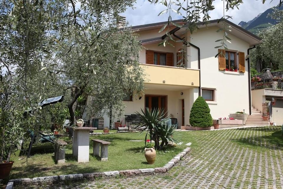 Lake Garda Apartment - Panorama Apartment in Brenzone sul Garda