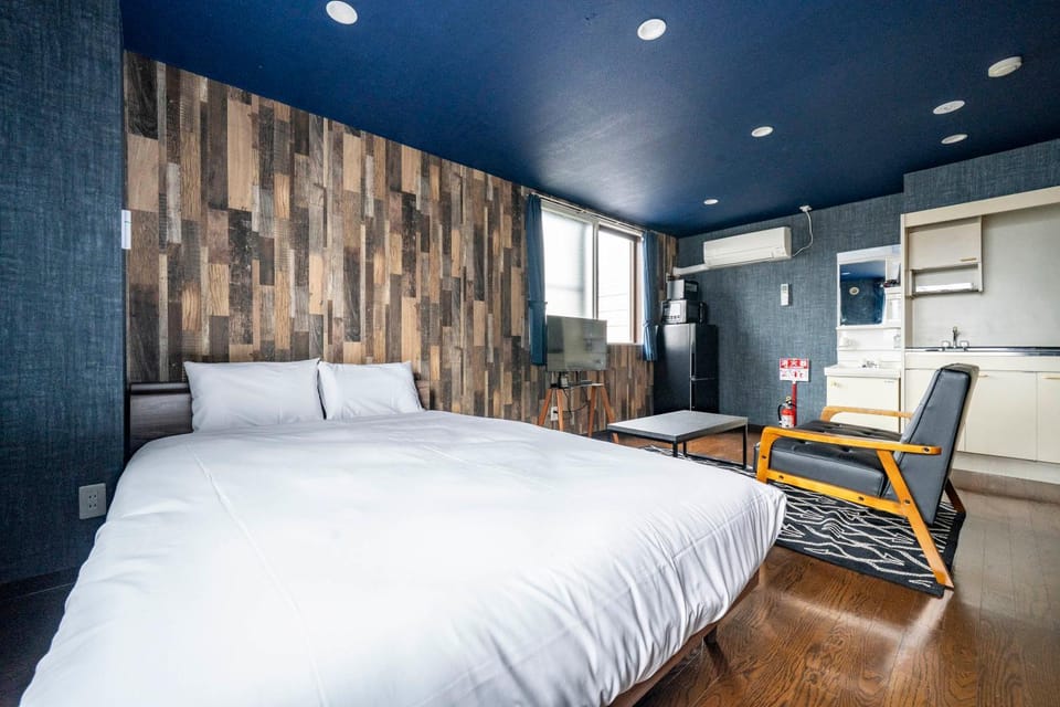 Bed, Living room, Bedroom