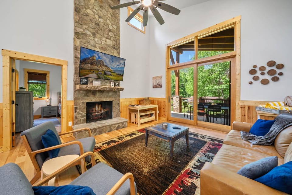 Buddys Cabin at Eagles Nest Cabin in Watauga