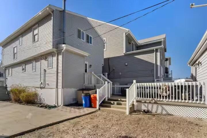 Property building, Day