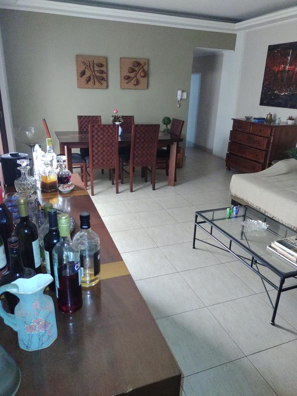 Living room, Seating area