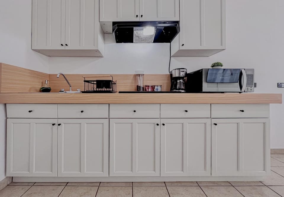 Coffee/tea facilities, Kitchen or kitchenette