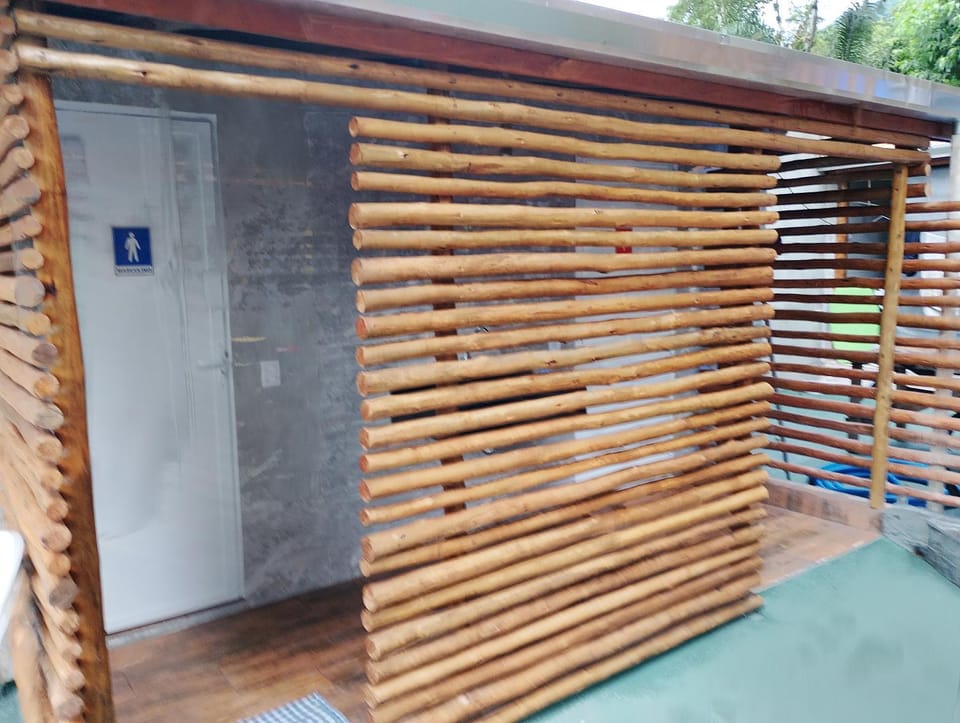 Casa na beira da cachoeira House in Ubatuba