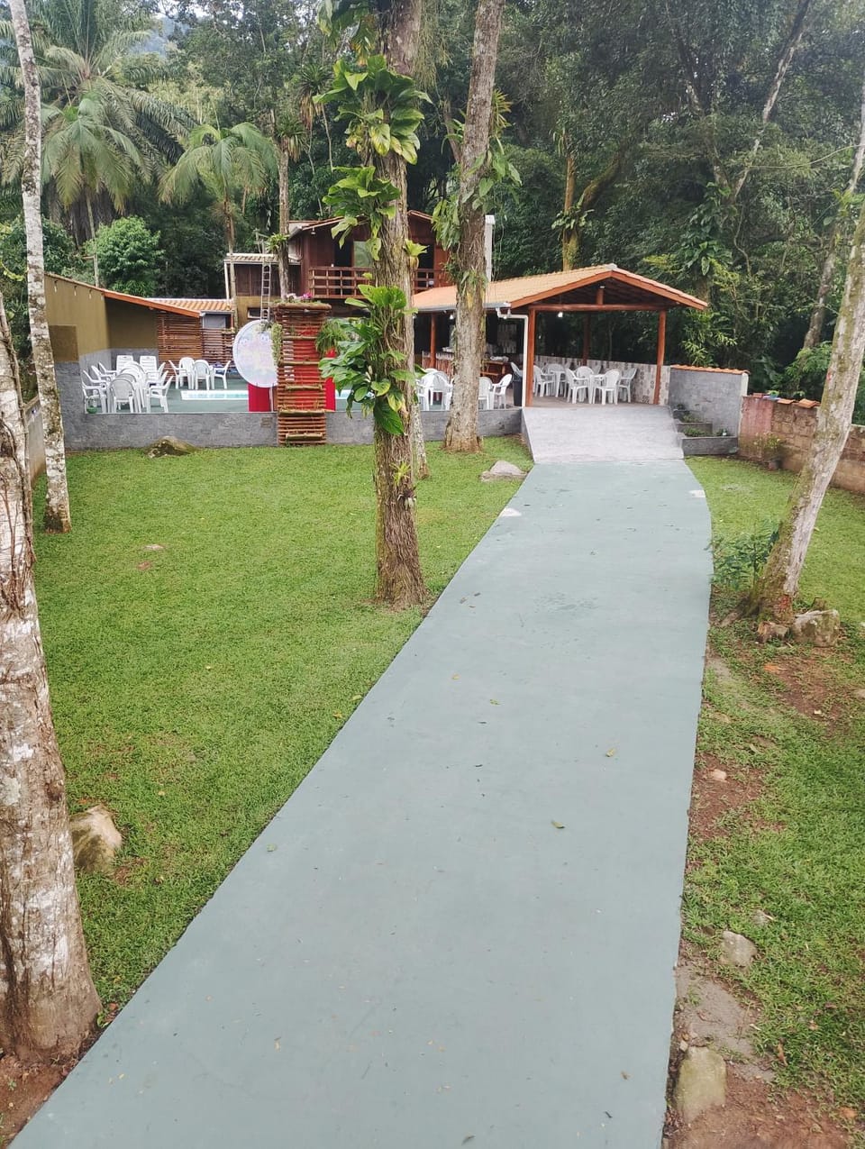 Casa na beira da cachoeira House in Ubatuba