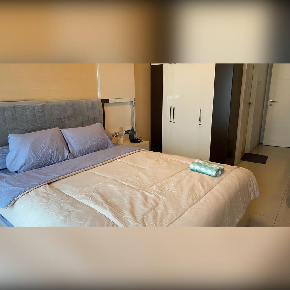 Bed, Photo of the whole room, Bedroom, wardrobe