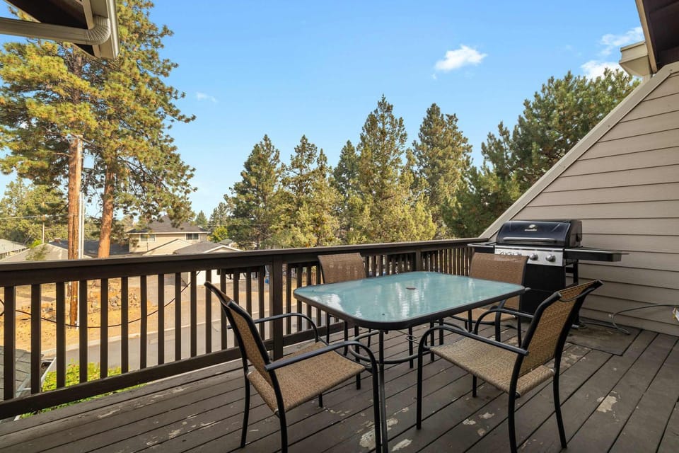 Pet-friendly - 3BDR - Minutes to Downtown House in Bend
