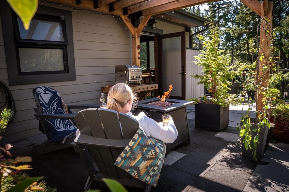 Suite Ucluelet - Romantic Couples Getaway-Sauna! Apartment in Ucluelet