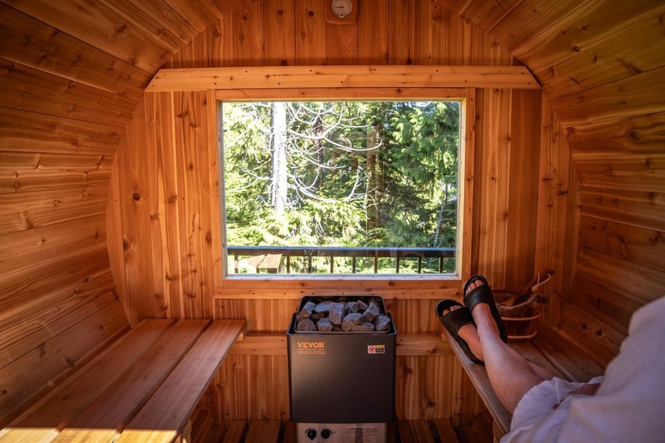 Suite Ucluelet - Romantic Couples Getaway-Sauna! Apartment in Ucluelet