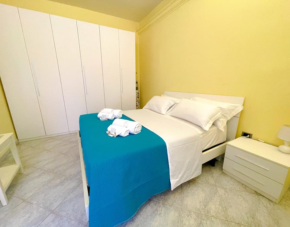 Bed, Photo of the whole room, Bedroom, towels, wardrobe