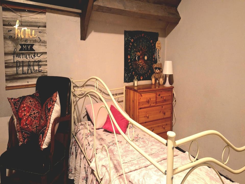 Decorative detail, Bedroom