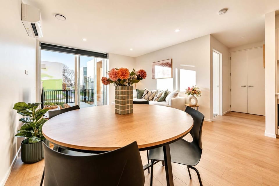 Central 1BR Apartment with Kitchen & Patio House in Christchurch