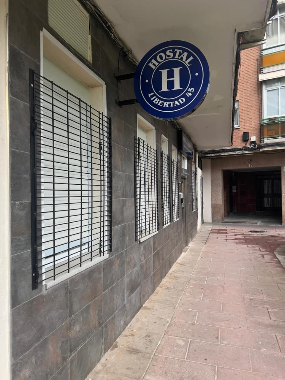 Property logo or sign, Logo/Certificate/Sign, Street view, acessibility