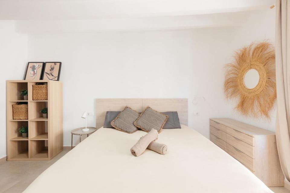 Comfort & Charm in the Center Apartment in Valencia