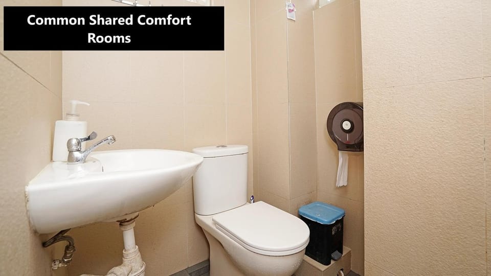 Shower, Toilet, Bathroom, Bathroom