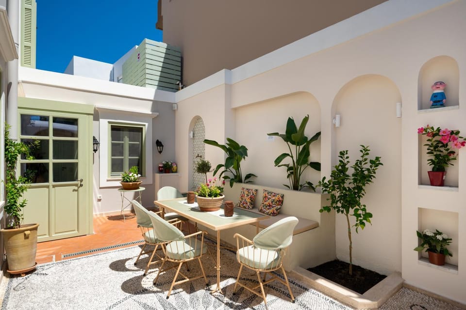 Balcony/Terrace, Seating area, Dining area