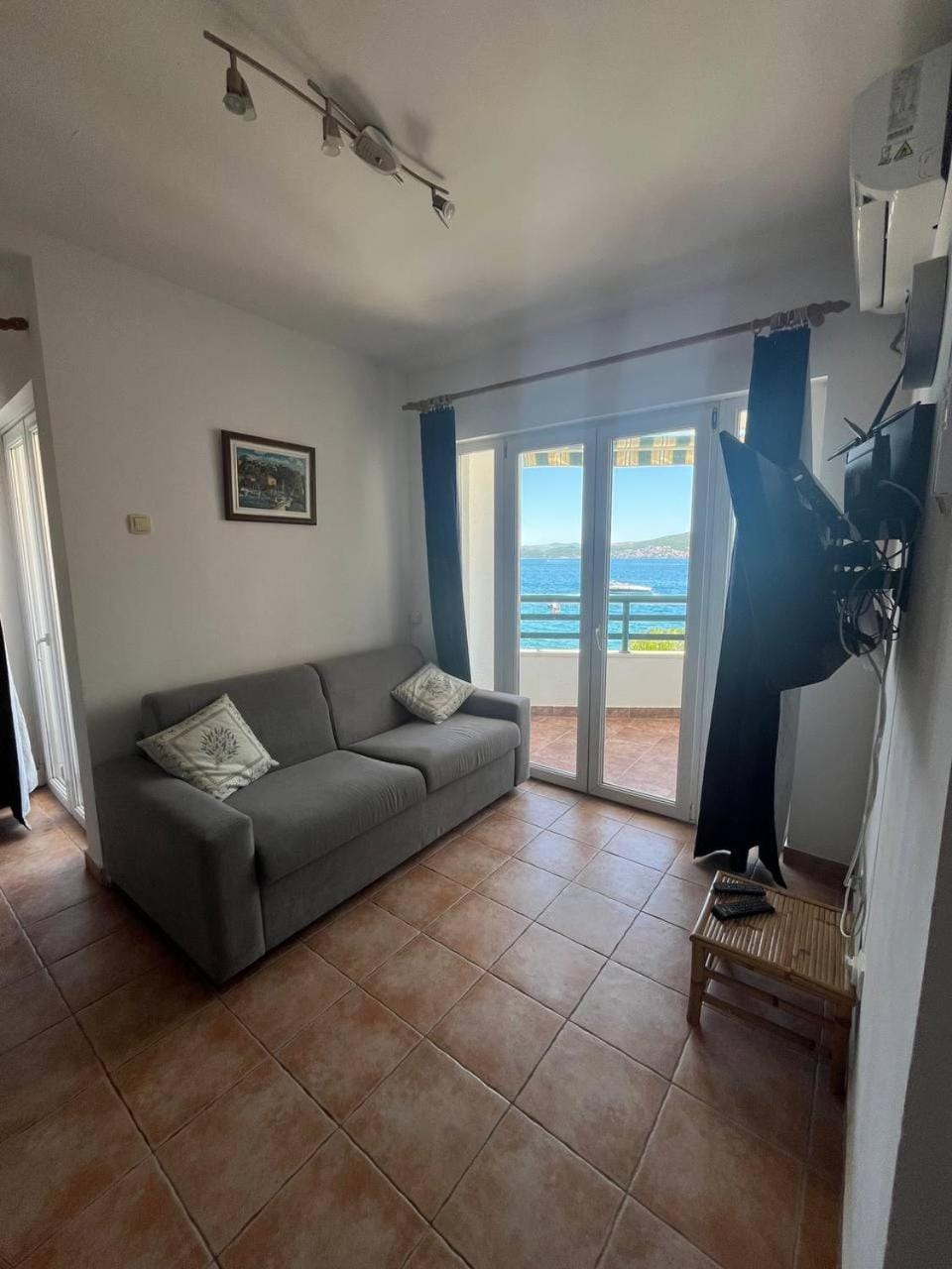 Property building, Living room