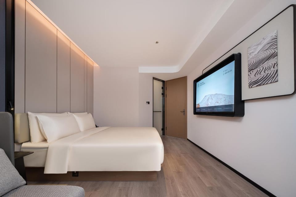 Atour Hotel Zhengzhou Zhenghong City Garden Road Hotel in China
