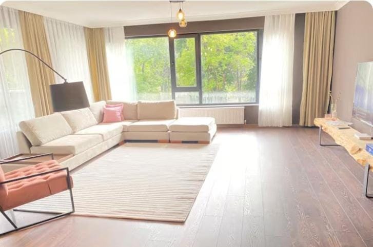 1003 Close to spacious central consulates Apartment in Ankara