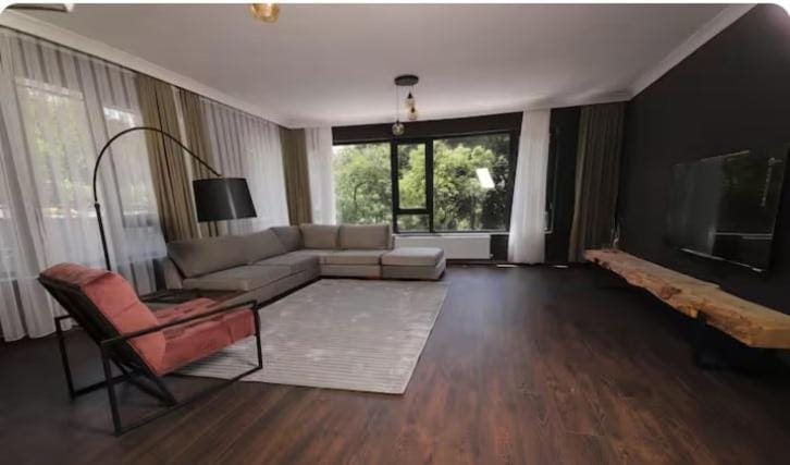 1003 Close to spacious central consulates Apartment in Ankara