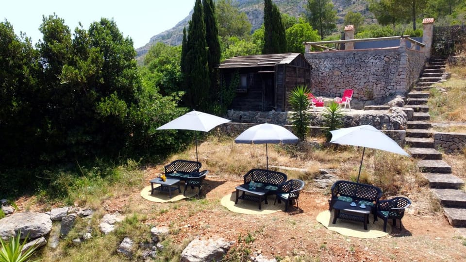 Garden, Mountain view, Sea view
