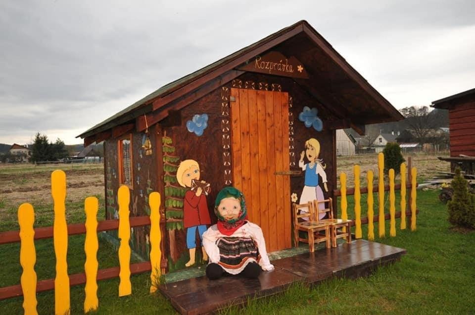 Chalupa pod Troma Korunami House in Lesser Poland Voivodeship