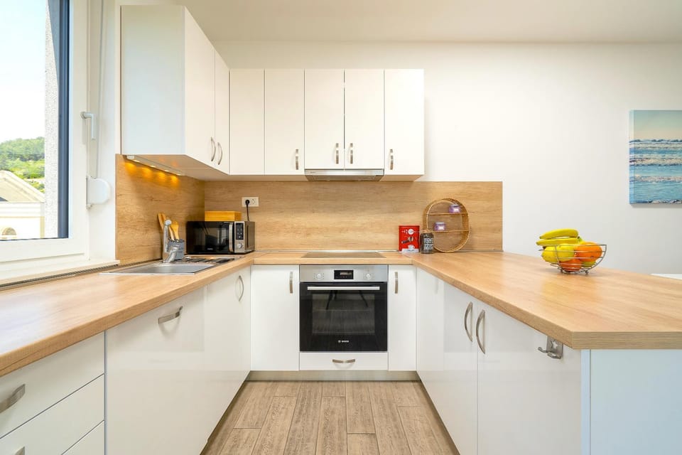 Coffee/tea facilities, Kitchen or kitchenette, dishwasher, oven, pet friendly, stove, toaster