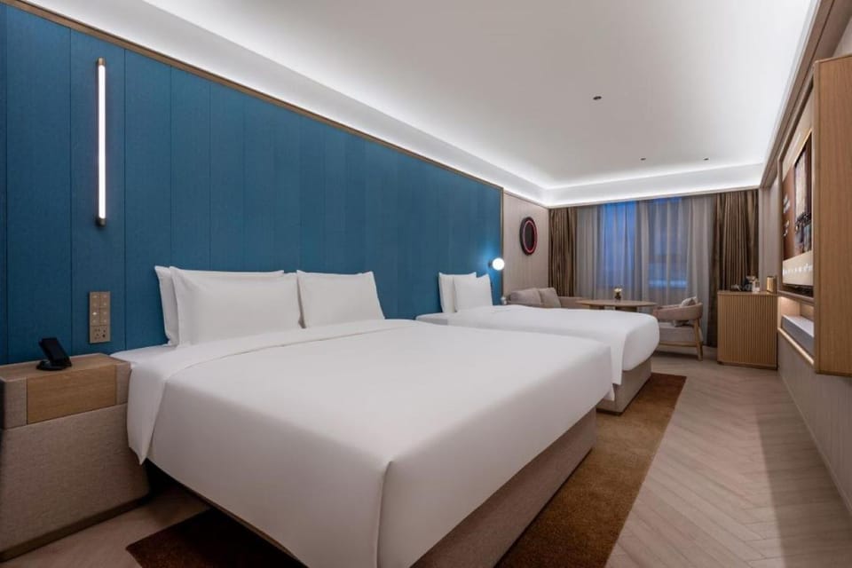 Orange Crystal Qingdao Taidong Pedestrian Street Yan'an Third Road Hotel Hotel in Qingdao