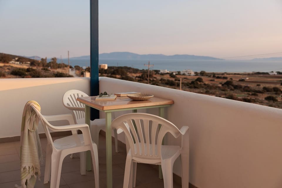 Aurea Blu studio 17, Sea view, tranquility, relaxation, sun Apartment in Naxos, Naxos and Lesser Cyclades, Greece
